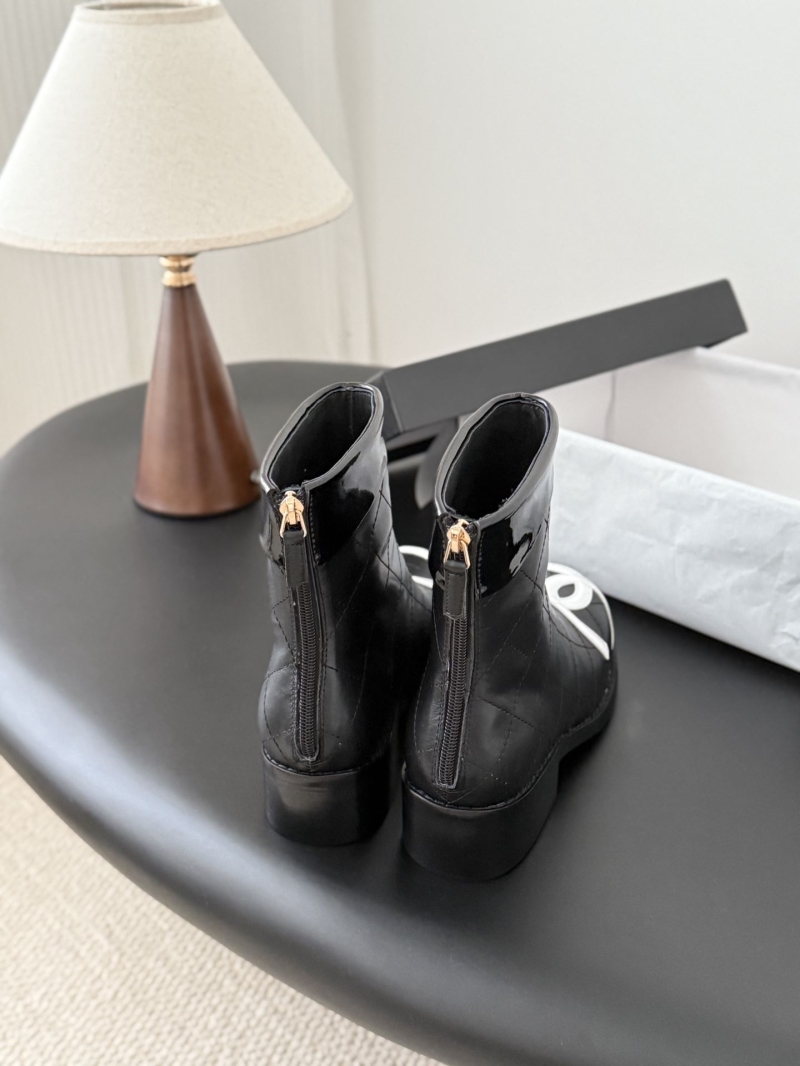 Ch**el boots